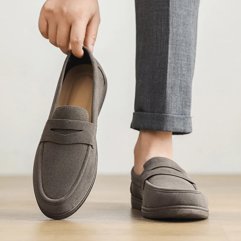 Premium Casual Sneakers – Minimalist Timeless Design