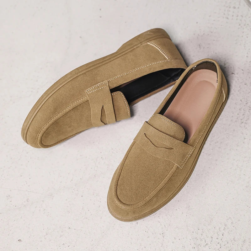 Premium Casual Sneakers – Minimalist Timeless Design